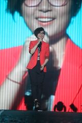 组图：罗志祥个唱化身星际战警 吐露心声歌迷落泪