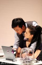 幻灯图：图解时尚版《玫瑰》 看张爱玲如何上班出轨