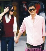 组图：王菲李亚鹏离婚 盘点过往恩爱瞬间