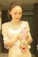 组图：姚笛微博晒自拍 柔美靓丽似angelababy