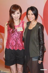 组图：谢安琪称婆婆沟通无代沟 罗霖中秋做慈善