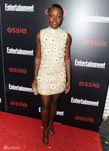 组图：黑人女星露皮塔成《人物》2014最美女性