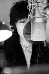 组图：李宇春与周杰伦首度合作献给《血滴子》