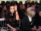 幻灯图：范冰冰首赴巴黎时装周 奔忙看秀惹眼球