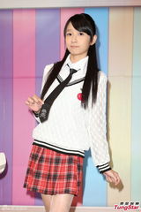 组图：许雅涵和偶像孙协志对戏大呼紧张