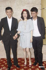 组图：《玫瑰炒肉丝》媒体探班 赵阳李乃文有默契