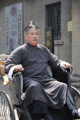 高清图：《岁月骄阳》取经港剧 万梓良复出演奸角