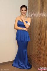 组图：王君馨试珠宝迟到 江美仪自曝投票田蕊妮