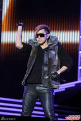 组图：王心凌不谈新恋情 罗志祥庾澄庆比拼热舞