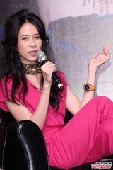 组图：莫文蔚出道20周年 有意计划世界巡演