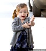 组图：詹妮弗加纳肚大如箩将生 女儿很萌很可爱