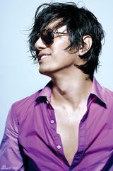 高清组图：郑钧2010北京演唱会宣传照