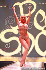 组图：可可-奥斯汀赌城秀骚首弄姿 豪乳肥臀喷血