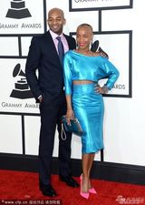 组图：Valisia Lekae光头造型雷翻全场