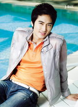 高清组图：宋承宪夏装写真 笔挺正装显绅士本色