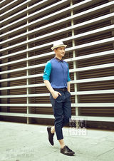 明星爱街拍：何晟铭烈日耍酷要帅要Fashion