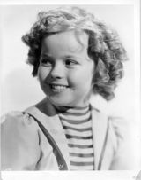 组图：秀兰邓波儿童星期可爱萌照似洋娃娃