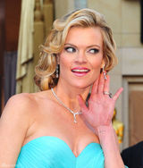 高清组图：奥斯卡红毯米西-派勒蓝色礼服光彩照人