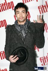 组图：朴寒星池昌旭等出席品牌发布会