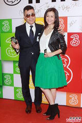 组图：伍咏薇力撑杨怡为人 何超盈否认新恋情