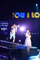 独家高清：GD胜利EXO等唱响StayG演唱会