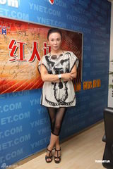 组图：《天涯明月刀》傅艺伟首演打女称过瘾