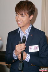 组图：陈奕迅杨千嬅等好友齐聚音乐会彩排