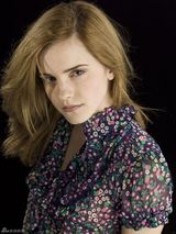 高清组图：艾玛-沃特森光脚拍写真 雀斑女孩正当红