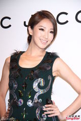 组图：陈妍希瘦身有成露酥胸 隋棠想恋爱苦无对象