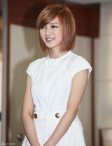 高清图：组合miss A任宣传大使 甜美装扮亲和亮相