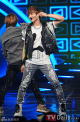 组图：《M！Countdown》BigBang获第一 SHINee回归