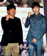 组图：朴哲民基泰英出席《希望和绝望之间》首映