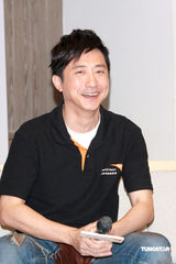 幻灯图：庾澄庆重返孟加拉国 见证资助儿童计划