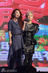 组图：中歌榜现场众星劲歌热舞热力四射