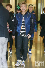 组图：韩团BTOB潮范儿亮相新专辑粉丝签名会