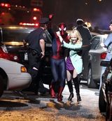 组图：《蜘蛛侠2》曝片场照 格温之死有悬念