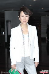 组图：黄长兴大婚众艺人道贺 三轮豪车霸气接亲