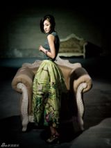 幻灯图集：张瑶华丽复古写真 忧郁气质大赏