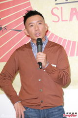 组图：杜汶泽为公益而裸 床战女优身心俱疲