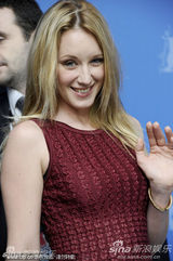 高清组图：《双重恶魔》发布会 女星塞尼耶显娇媚