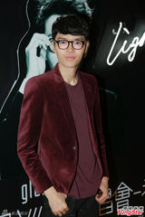 组图：方大同薛凯琪见过家长 恭硕良亲林忆莲