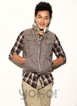 组图：刘恺威连登潮流双刊 展性感暖男魅力