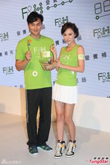 组图：张智霖挑战马拉松比赛 刘心悠自曝压力大