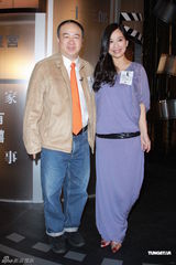 组图：陈松伶情人节开唱 想过二人世界不急生子