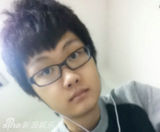 组图：赵本山儿子自拍照曝光 长相似姐姐星味足