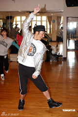 Big4为三月的演唱会排舞 张卫健赞梁汉文成熟不少 