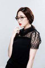 高清图：韩星金孝珍透视黑装秀帅气性感