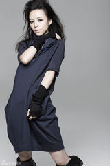 幻灯图集：张静初“时尚72变” 不能忘却的公益