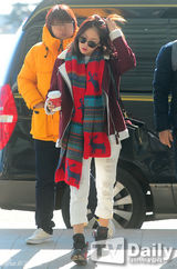 组图：宋智孝成宥利韩智慧便装现身机场赴香港