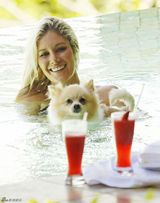 高清组图：性感女星海蒂-蒙塔格比基尼秀丰胸